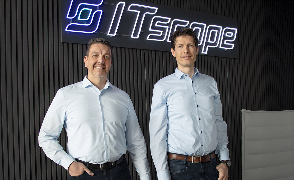 ITscope Patrick Auth (left) Benjamin Mund (rigth) Patrick Auth (Head of Sales) und Benjamin Mund (CEO) von ITscope